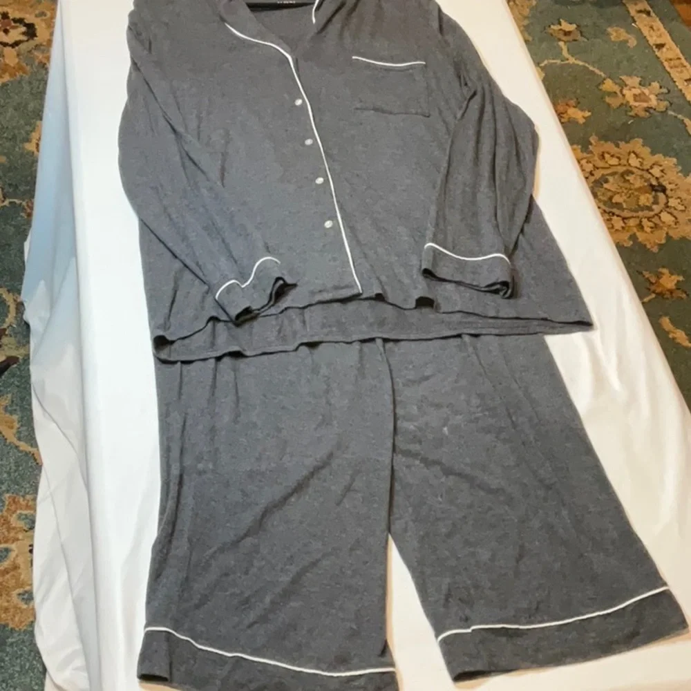 Alfani Charcoal Pajama Pant Set 2 piece with White Piping Size XL New
